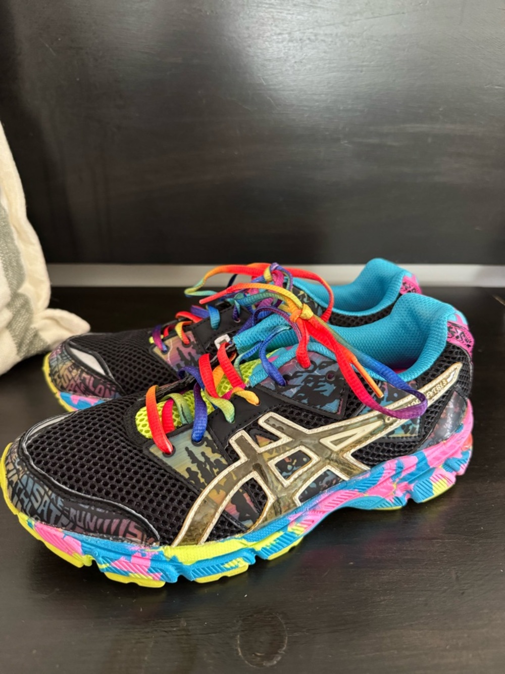 Asics Gel-Noosa Tri 8 Rainbow Big Kid size 5.5 (fits like women 7.5)